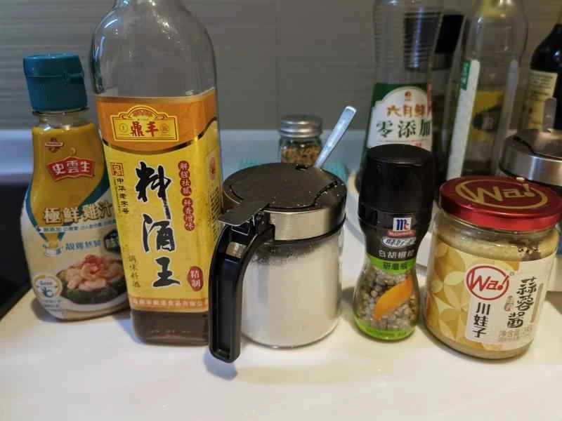 How to make pure milk hand-torn toast: Step 1