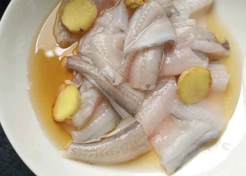 How to make pure milk hand-torn toast: Step 1