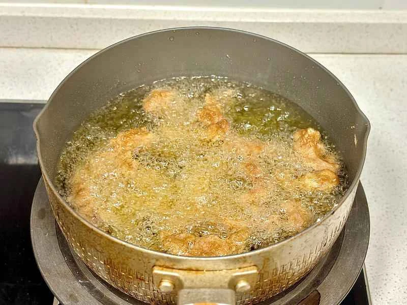 How to make pure milk hand-torn toast: Step 1