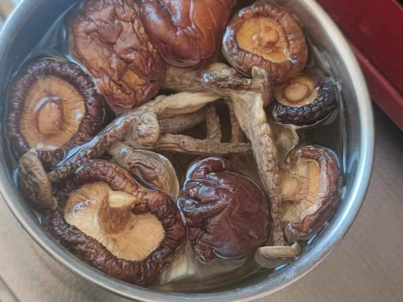 How to make pure milk hand-torn toast: Step 1