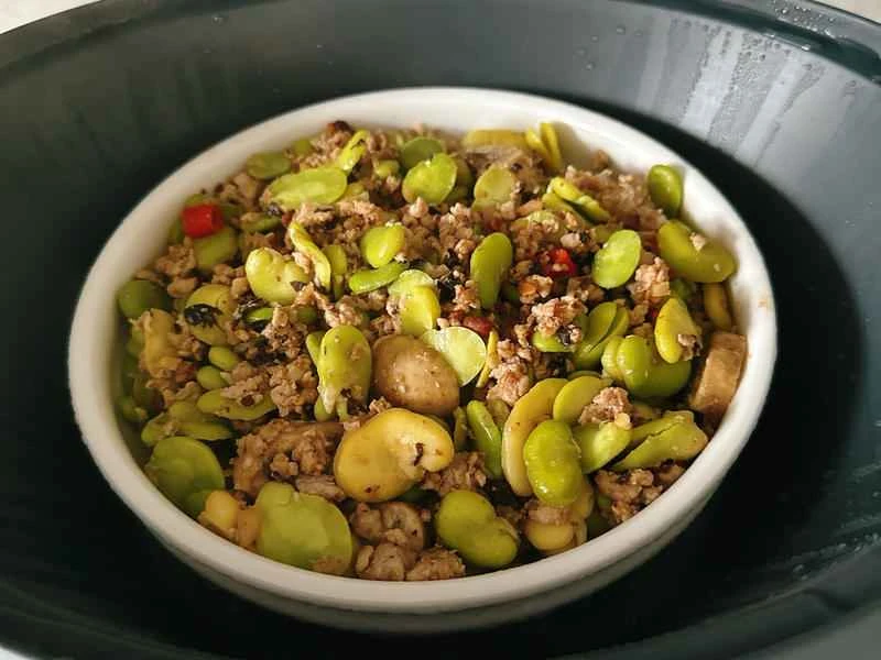 How to make pure milk hand-torn toast: Step 1