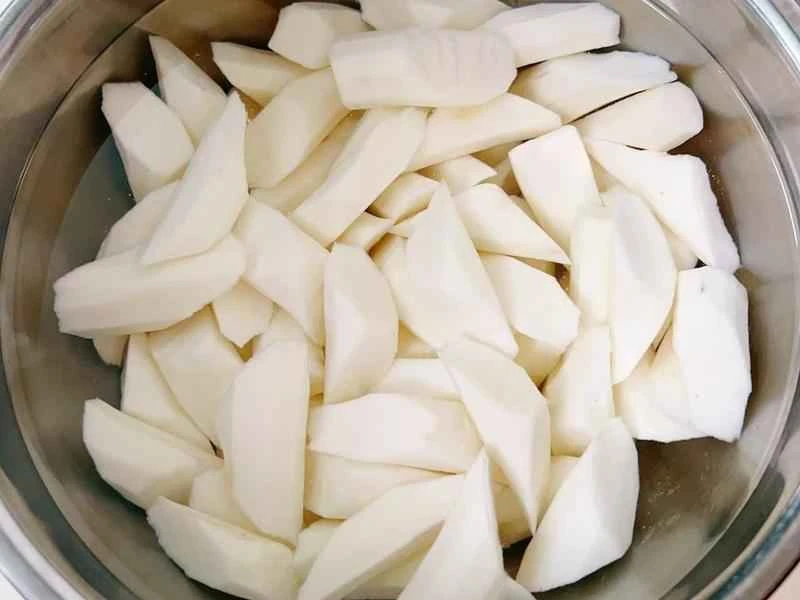 How to make pure milk hand-torn toast: Step 1