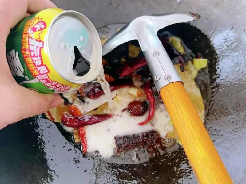 How to make pure milk hand-torn toast: Step 1