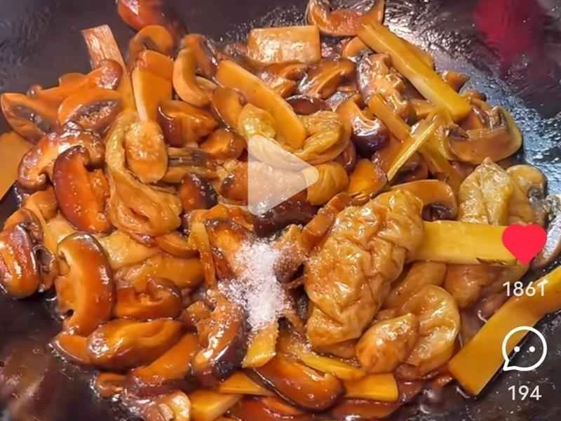 How to make pure milk hand-torn toast: Step 1