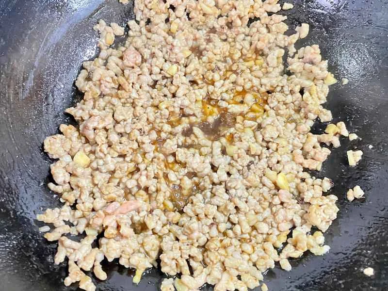 How to make pure milk hand-torn toast: Step 1