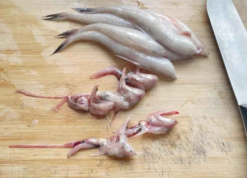 How to make pure milk hand-torn toast: Step 1