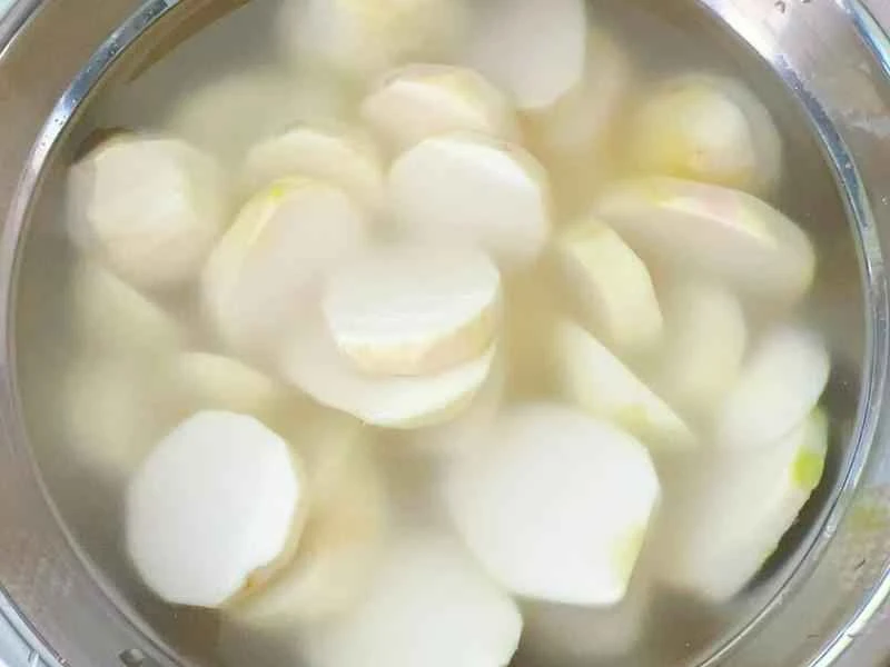 How to make pure milk hand-torn toast: Step 1