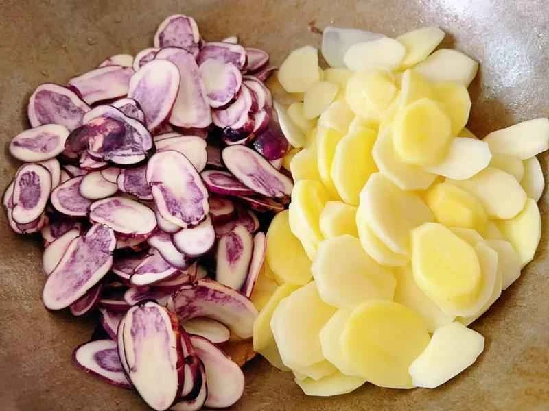 How to make pure milk hand-torn toast: Step 1