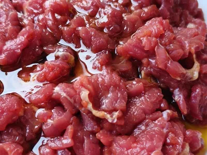 How to make pure milk hand-torn toast: Step 1