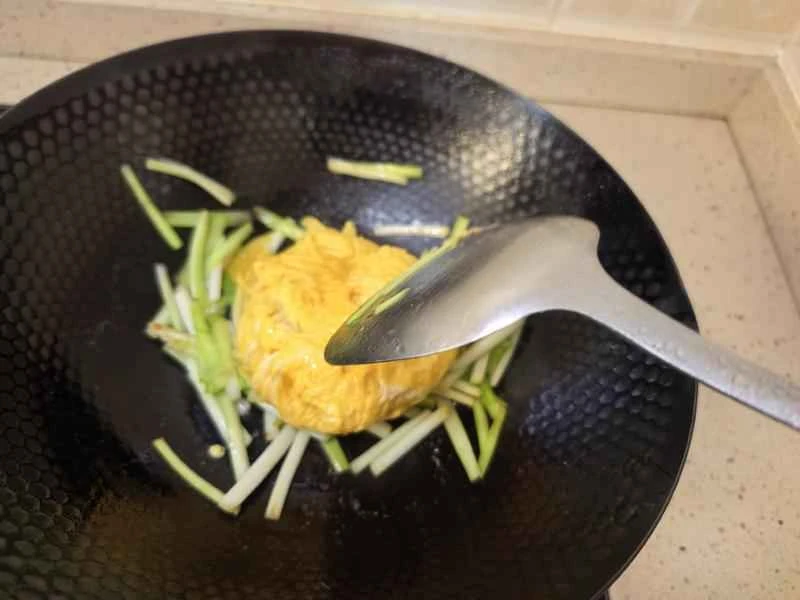 How to make pure milk hand-torn toast: Step 1