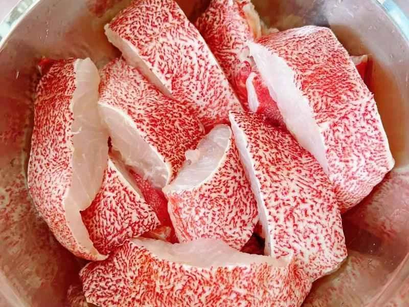 How to make pure milk hand-torn toast: Step 1