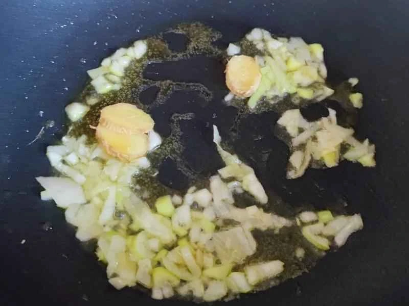 How to make pure milk hand-torn toast: Step 1