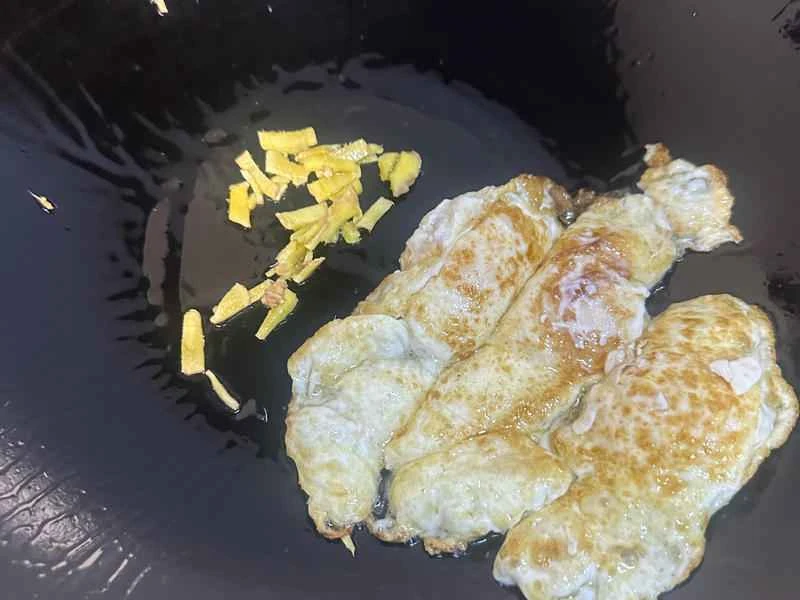 How to make pure milk hand-torn toast: Step 1