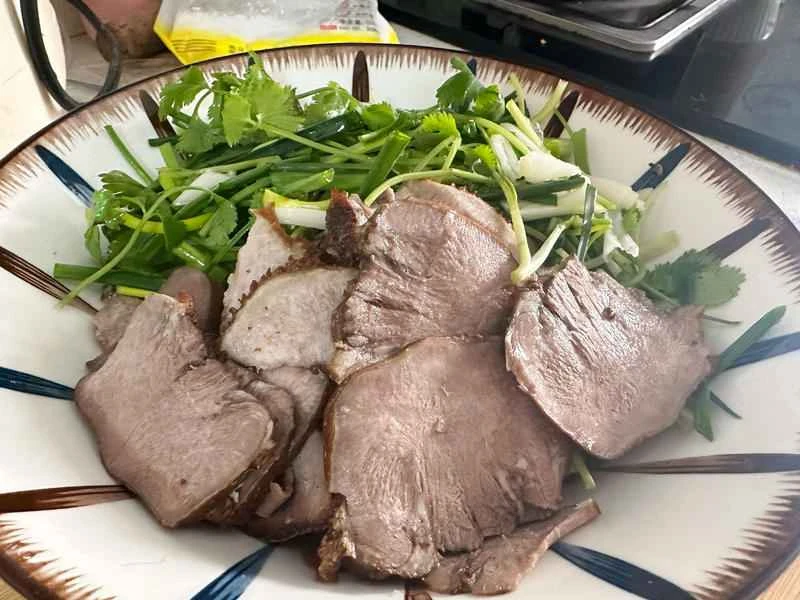 How to make pure milk hand-torn toast: Step 1