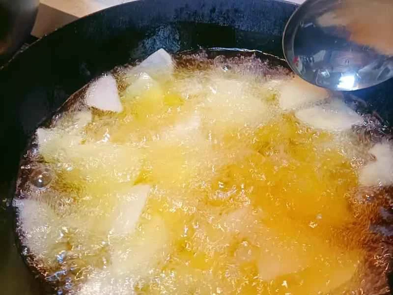 How to make pure milk hand-torn toast: Step 1