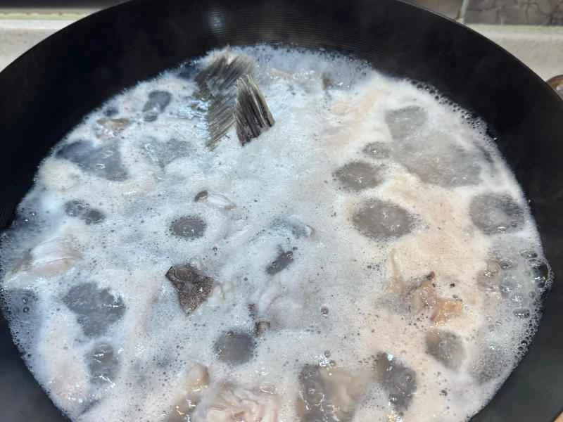 How to make pure milk hand-torn toast: Step 1