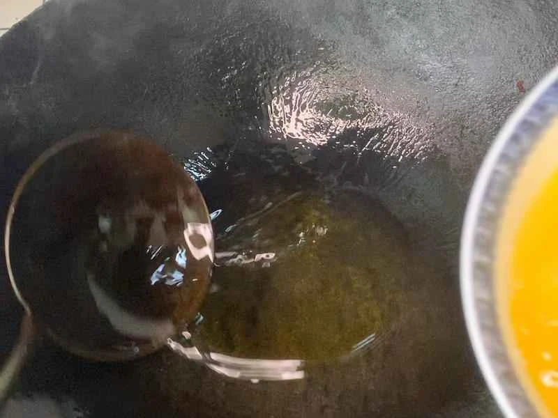 How to make pure milk hand-torn toast: Step 1