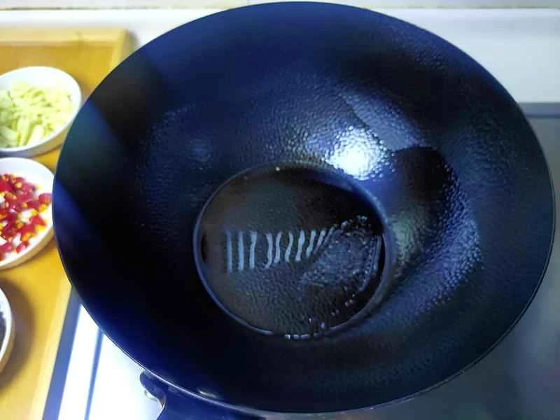 How to make pure milk hand-torn toast: Step 1