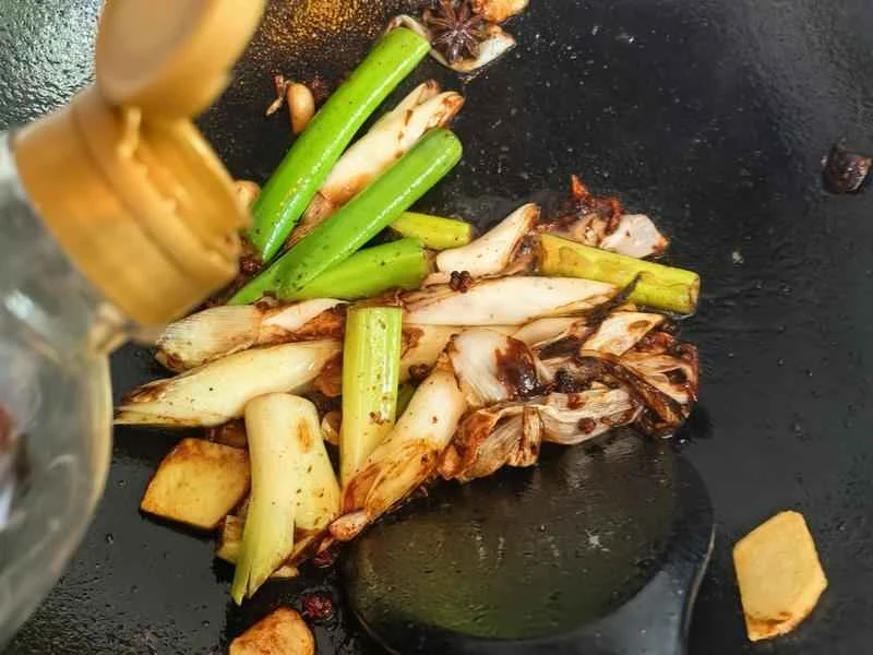 How to make pure milk hand-torn toast: Step 1