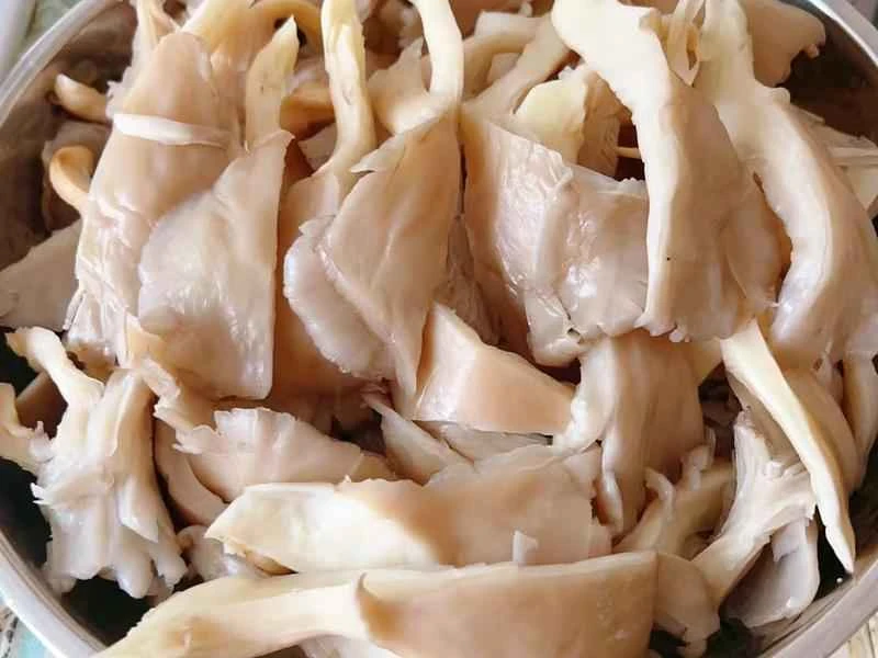 How to make pure milk hand-torn toast: Step 1