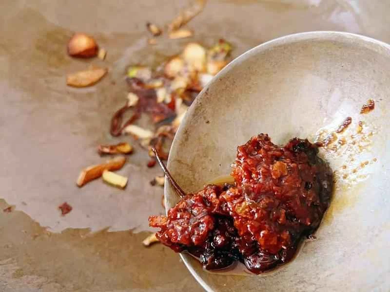 How to make pure milk hand-torn toast: Step 1