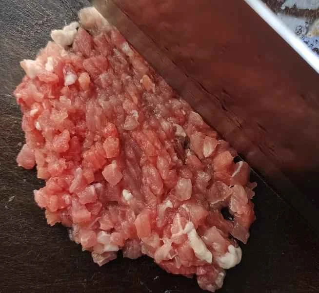 How to make pure milk hand-torn toast: Step 1