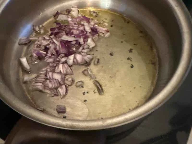 How to make pure milk hand-torn toast: Step 1