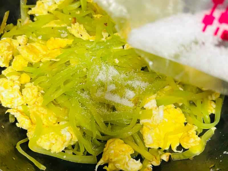 How to make pure milk hand-torn toast: Step 1