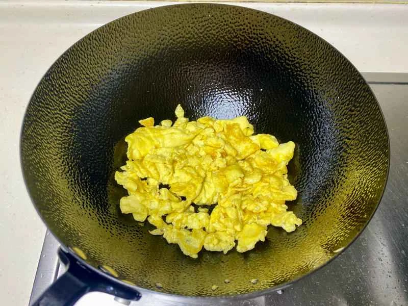 How to make pure milk hand-torn toast: Step 1