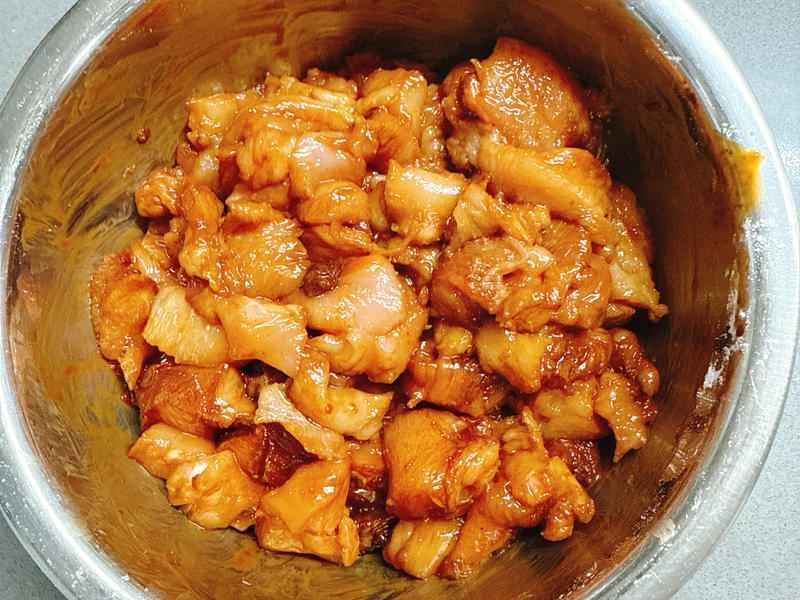 How to make pure milk hand-torn toast: Step 1