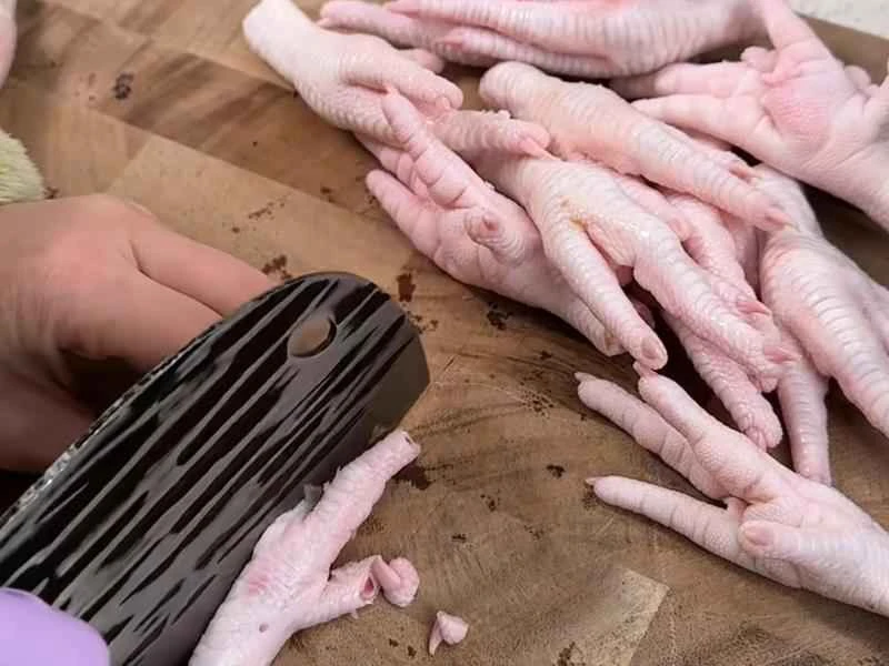 How to make pure milk hand-torn toast: Step 1