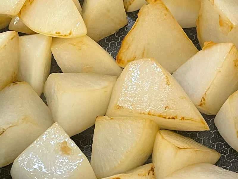 How to make pure milk hand-torn toast: Step 1