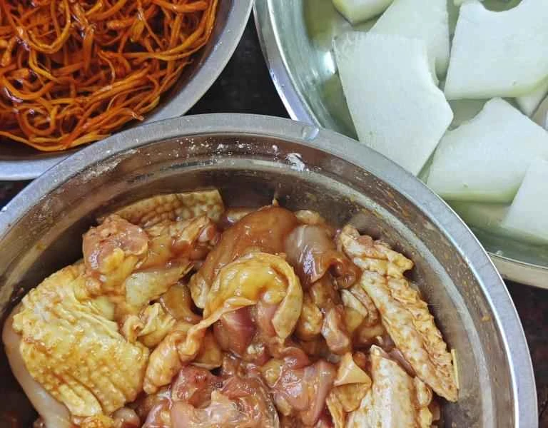 How to make pure milk hand-torn toast: Step 1