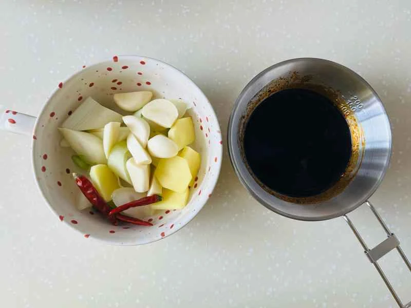 How to make pure milk hand-torn toast: Step 1