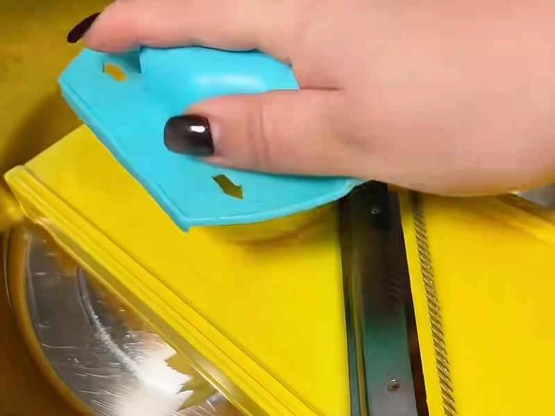 How to make pure milk hand-torn toast: Step 1