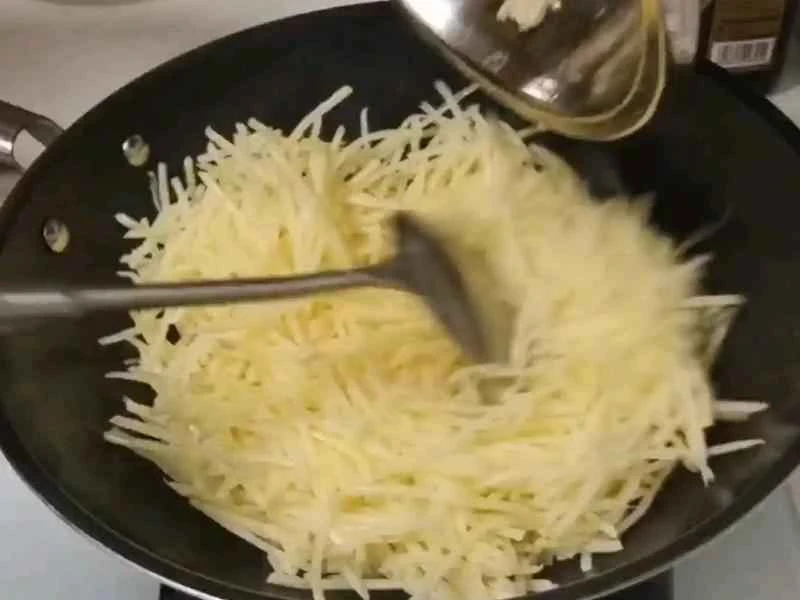 How to make pure milk hand-torn toast: Step 1