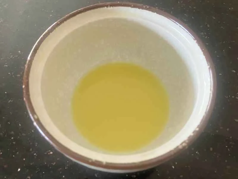 How to make pure milk hand-torn toast: Step 1