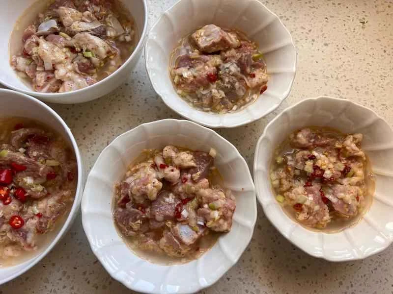 How to make pure milk hand-torn toast: Step 1