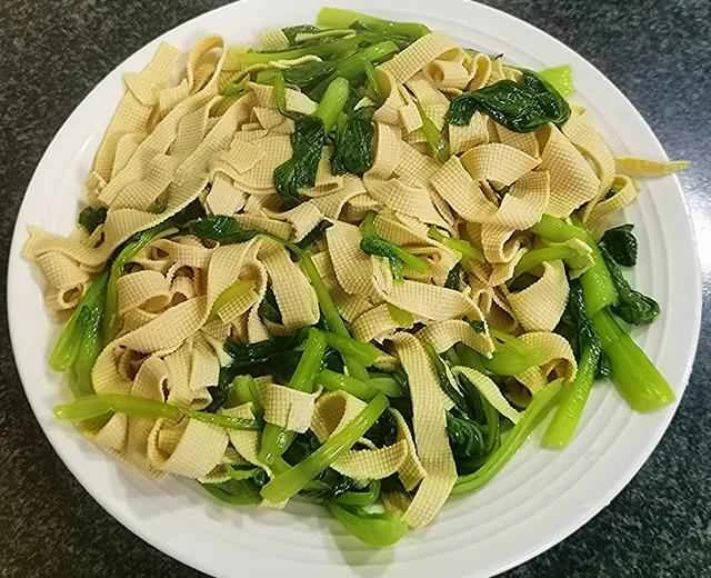 Kuaishou Home-Style Dishes | Recipe for Stir-fried Tofu Skin with Chicken Feathers