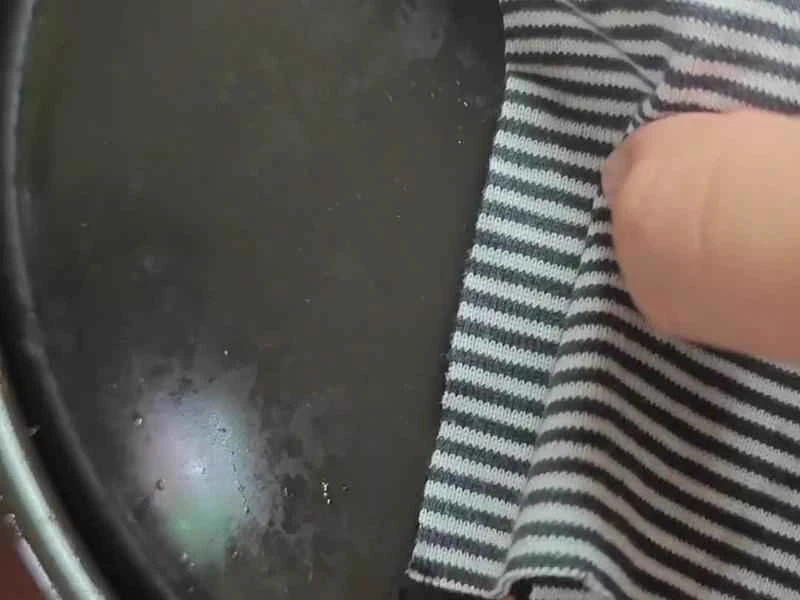 How to make pure milk hand-torn toast: Step 1