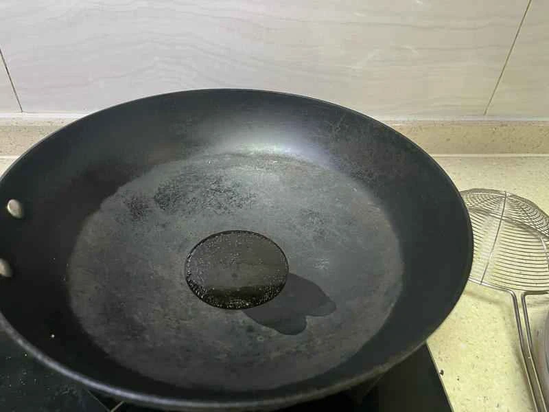 How to make pure milk hand-torn toast: Step 1