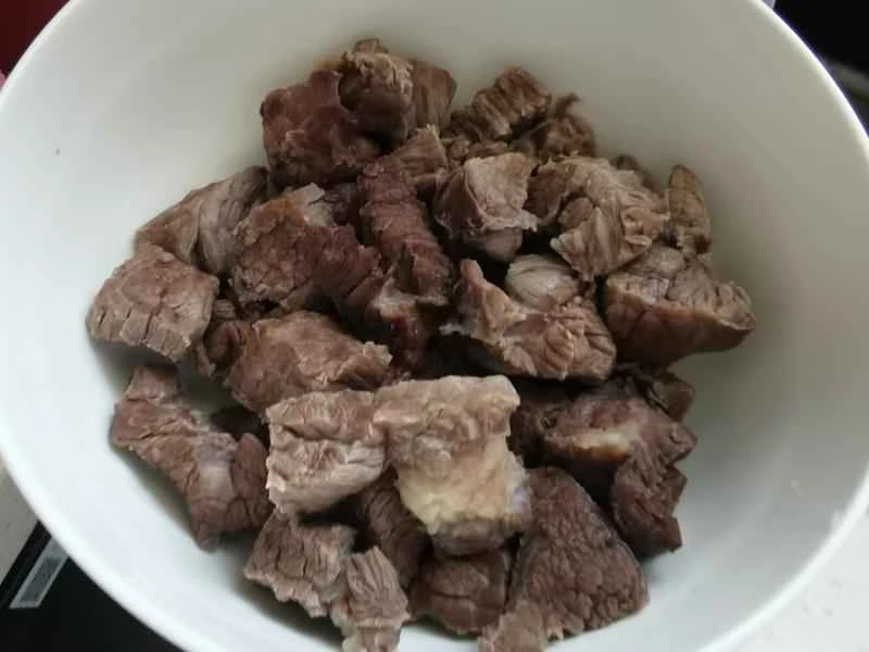 How to make pure milk hand-torn toast: Step 1