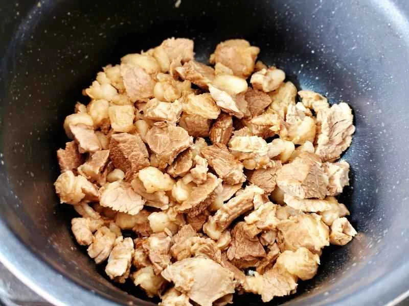 How to make pure milk hand-torn toast: Step 1