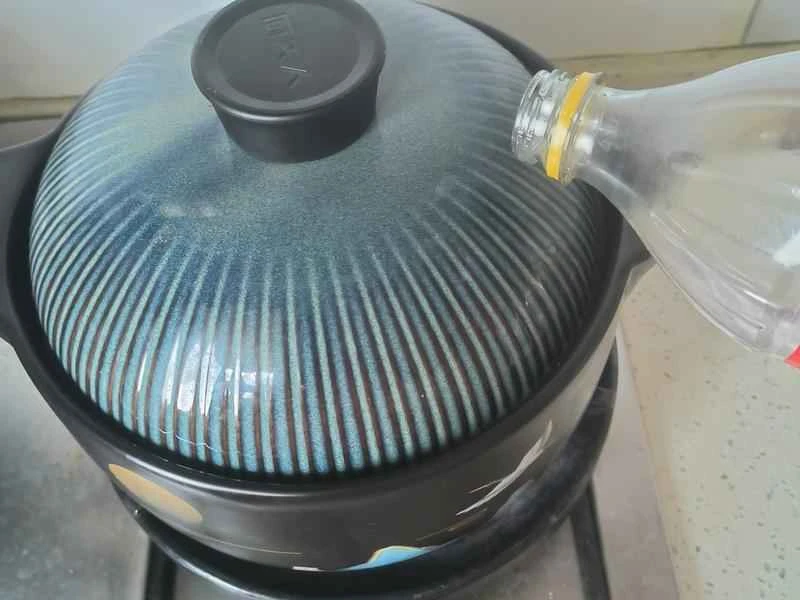 How to make pure milk hand-torn toast: Step 1