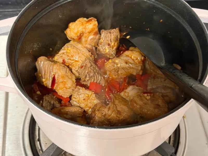 How to make pure milk hand-torn toast: Step 1