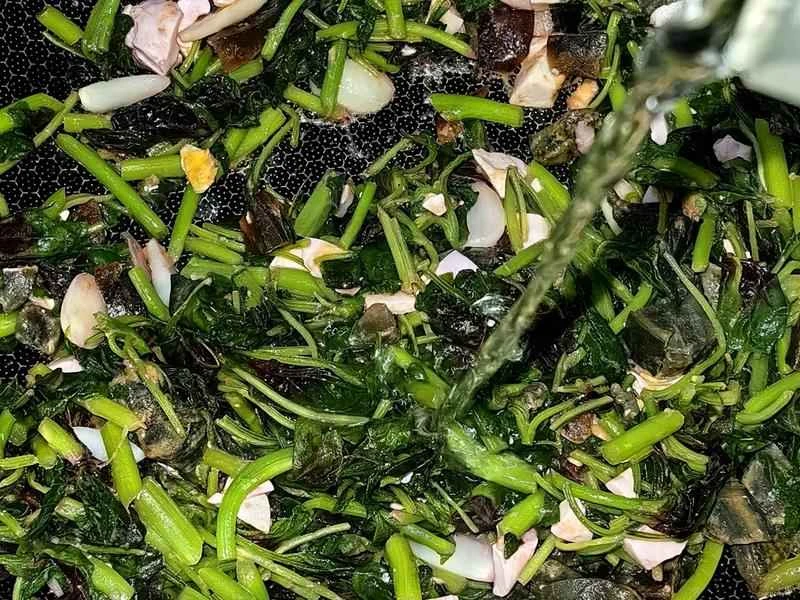 How to make pure milk hand-torn toast: Step 1