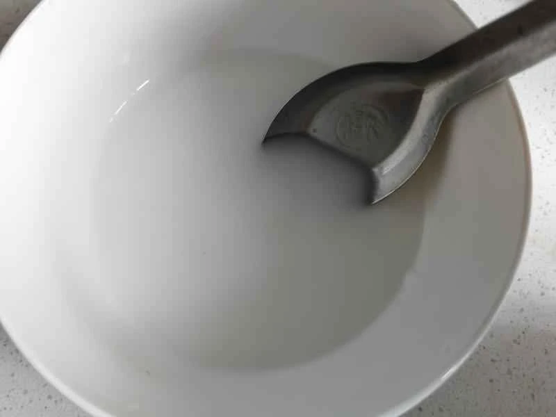 How to make pure milk hand-torn toast: Step 1