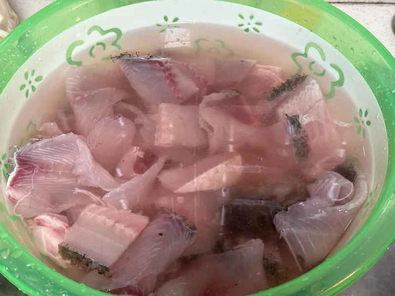 How to make pure milk hand-torn toast: Step 1