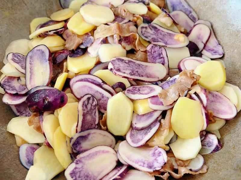 How to make pure milk hand-torn toast: Step 1