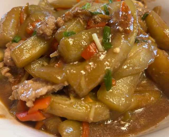 A light and non-greasy homemade minced meat and eggplant recipe (continuing to learn cooking from grandpa).